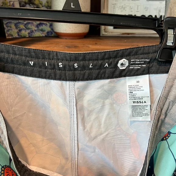 Vissla men’s Mo Bettah board shorts size Large (33 waist) - Picture 8 of 10